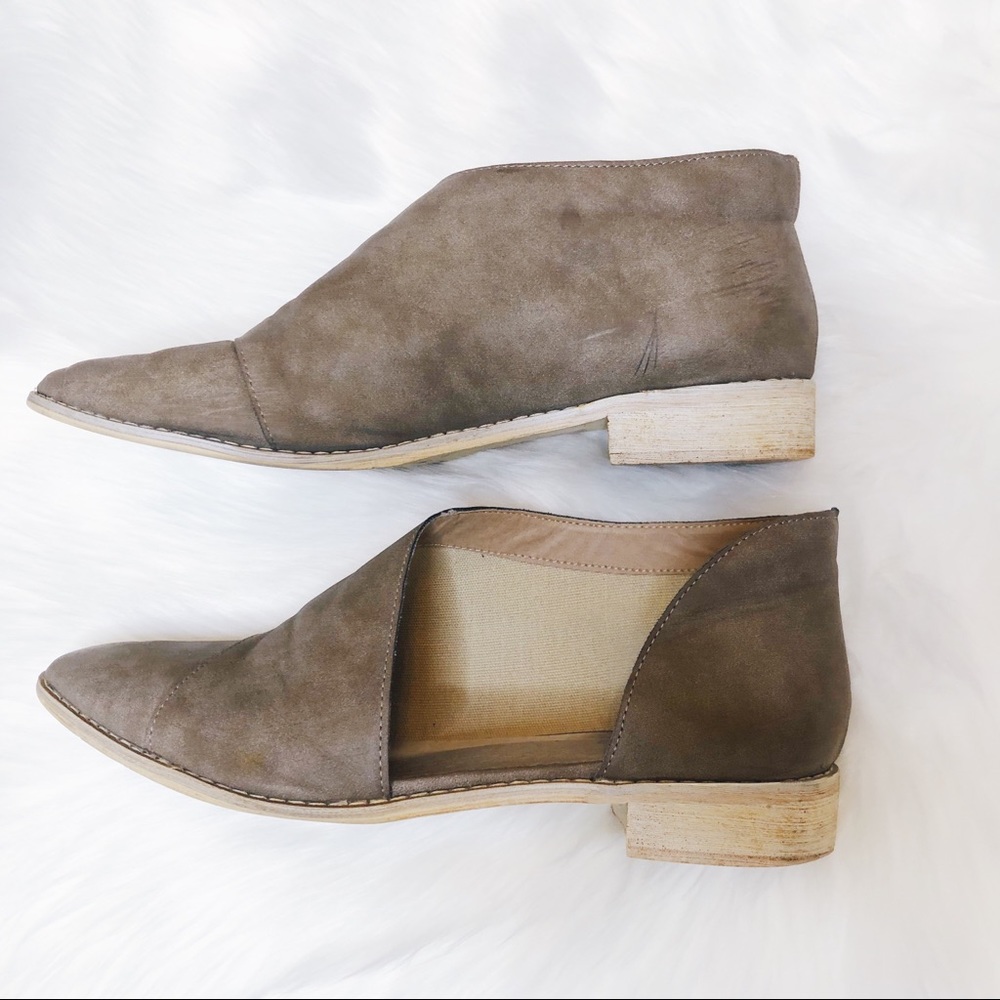 Mi.iM Taupe Side Cut Out Slip On Flats
